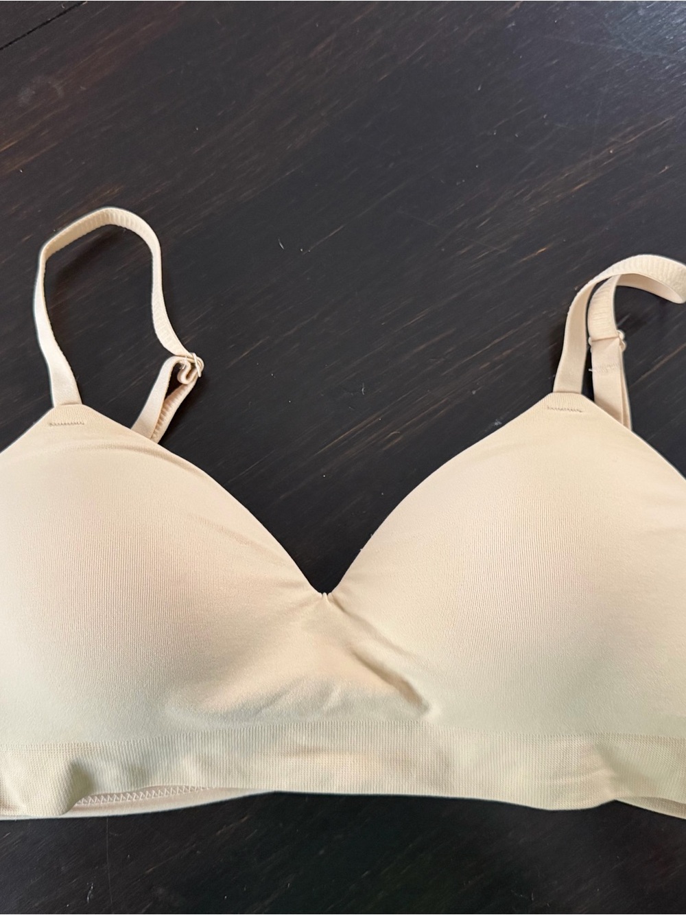 TrueKind v-neck wirefree bra M nude